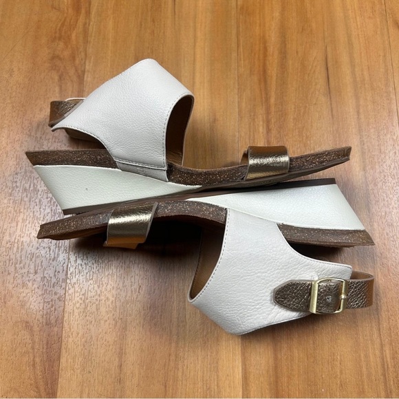 Sofft Vanita Womens Size 9.5M Taupe Gold Leather Slingback Wedge Sandals - Picture 7 of 9